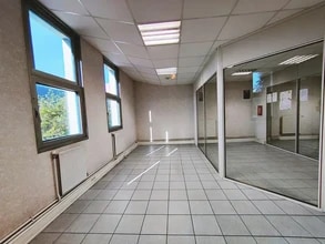 3 Boulevard Georges Méliès, Villiers-sur-Marne for lease Interior Photo- Image 2 of 4