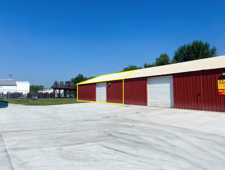 2410 W Main St, Sedalia, MO for sale - Building Photo - Image 2 of 5