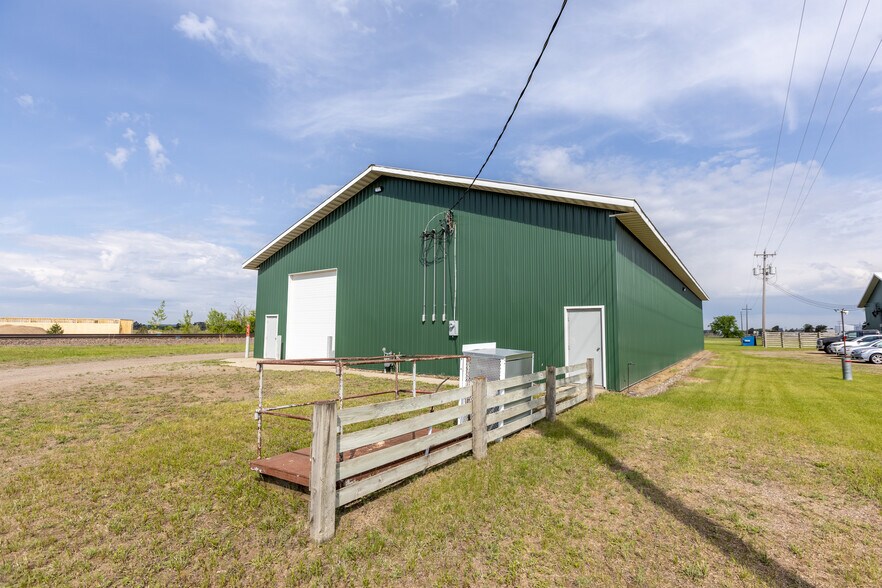 515 Division St, Rice, MN à vendre - Photo du bâtiment - Image 3 de 7