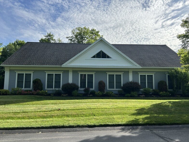 3 Oak St, Westborough, MA à vendre - Photo du bâtiment - Image 2 de 9