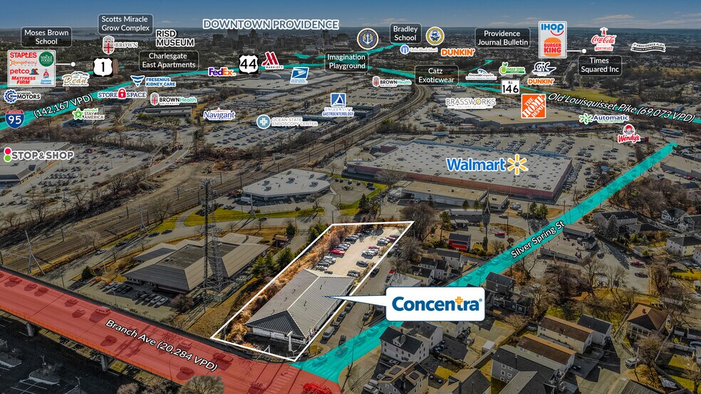 290 Branch Ave, Providence, RI à vendre - Photo du bâtiment - Image 2 de 5