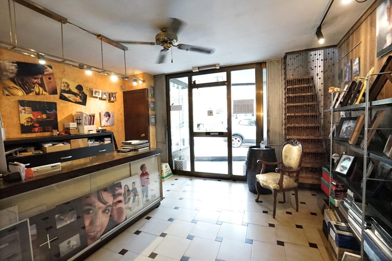 Manresa, BAR 08241 - - - Photo intérieure - Image 1 of 9