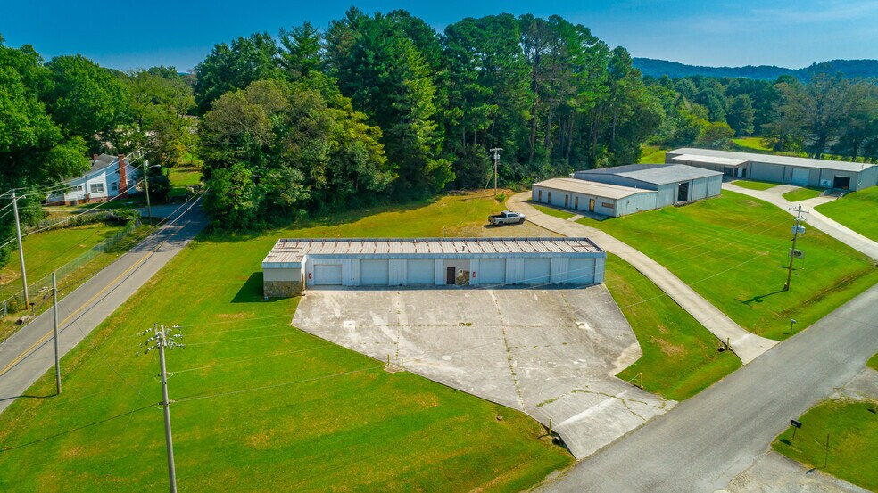 1107 S Chattanooga St, LaFayette, GA for lease - Primary Photo - Image 1 of 18