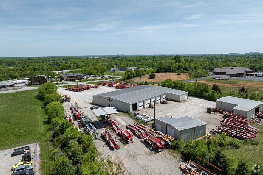 1760 Tom J Hitch Pky, Columbia, TN for lease - Building Photo - Image 3 of 4