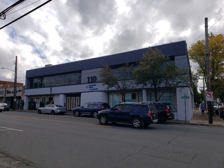 110 Main St, Port Washington, NY à louer - Photo du bâtiment - Image 3 de 4
