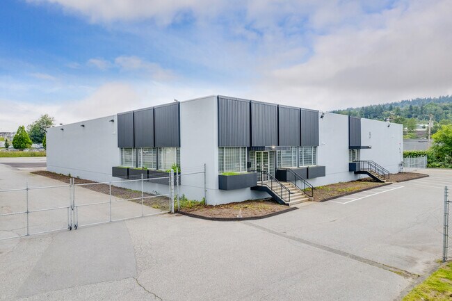 Plus de détails pour 3195 Production Way, Burnaby, BC - Industriel à louer