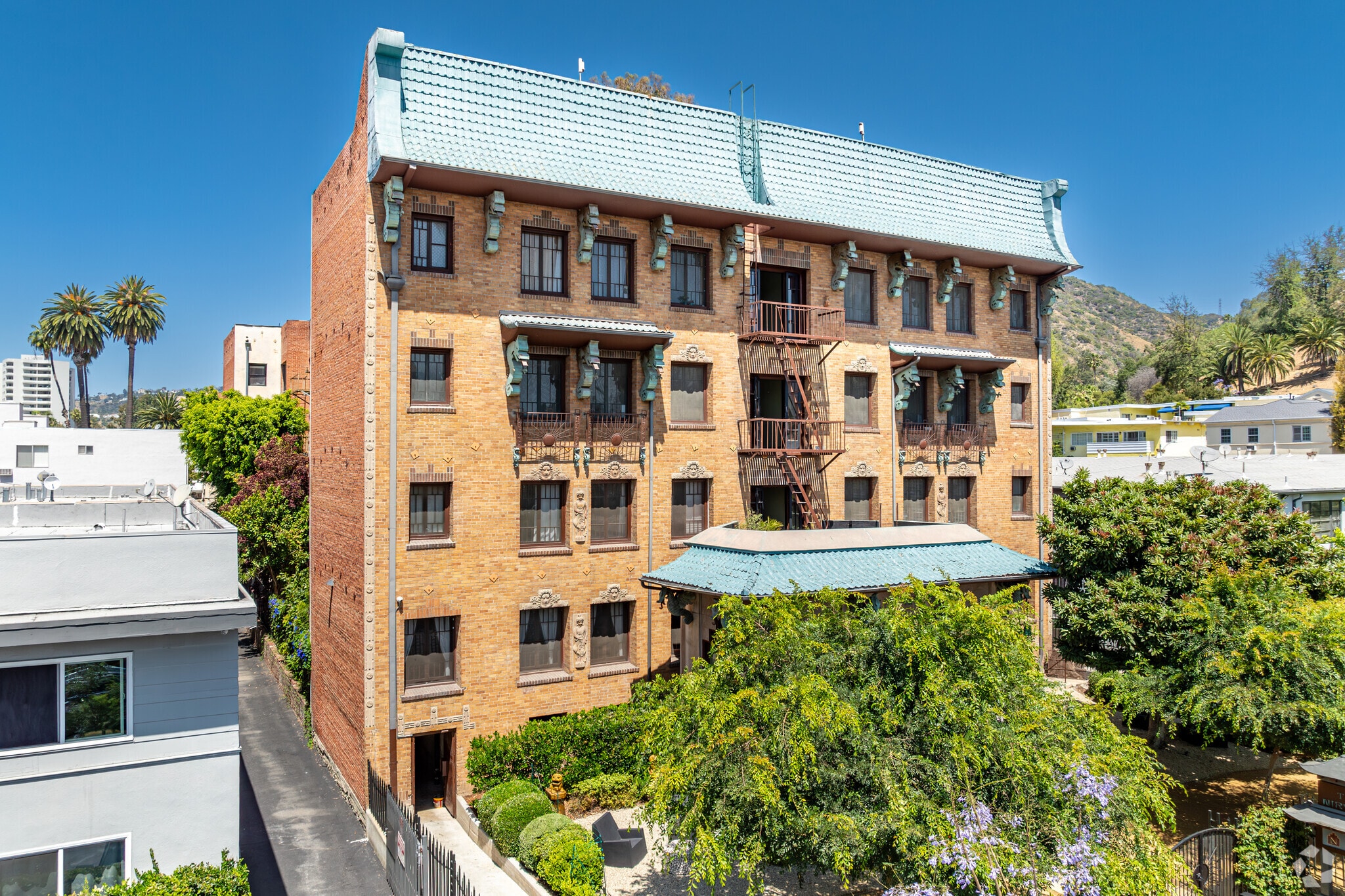 1775 N Orange Dr, Hollywood, CA for sale Primary Photo- Image 1 of 36