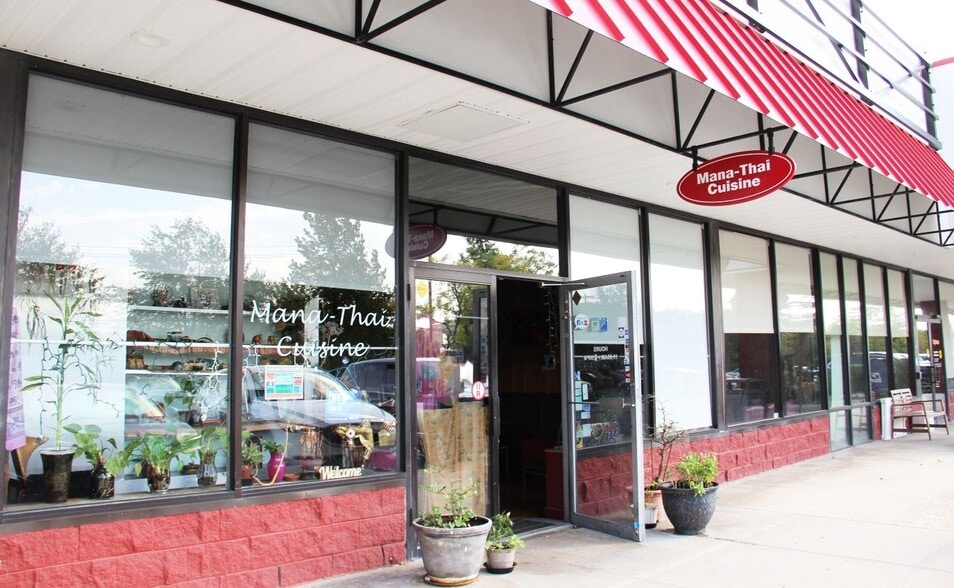 360 N Bedford Rd, Mount Kisco, NY for lease - Building Photo - Image 3 of 5