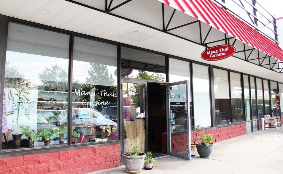 360 N Bedford Rd, Mount Kisco, NY à louer - Photo du bâtiment - Image 3 de 5