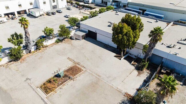 Plus de détails pour 215 W 134th St, Los Angeles, CA - Industriel à louer