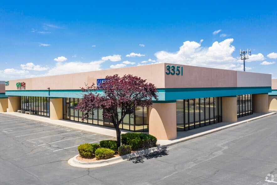 3351 Candelaria Rd NE, Albuquerque, NM à louer - Photo principale - Image 1 de 4