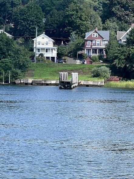 524 Quinnipiac Ave, New Haven, CT à vendre - Photo du bâtiment - Image 2 de 4