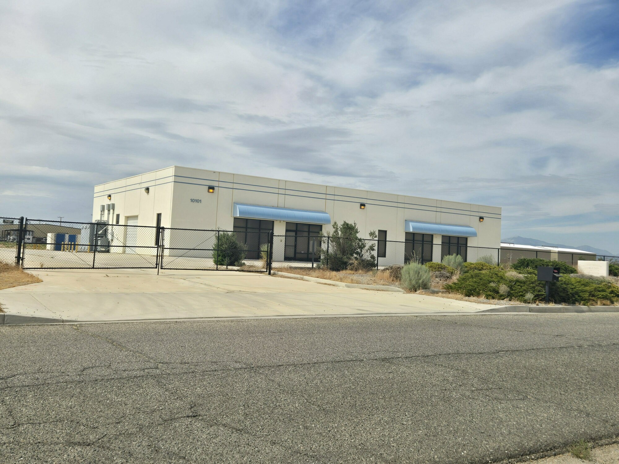 9711-10101 Yucca Rd, Adelanto, CA for sale Building Photo- Image 1 of 7
