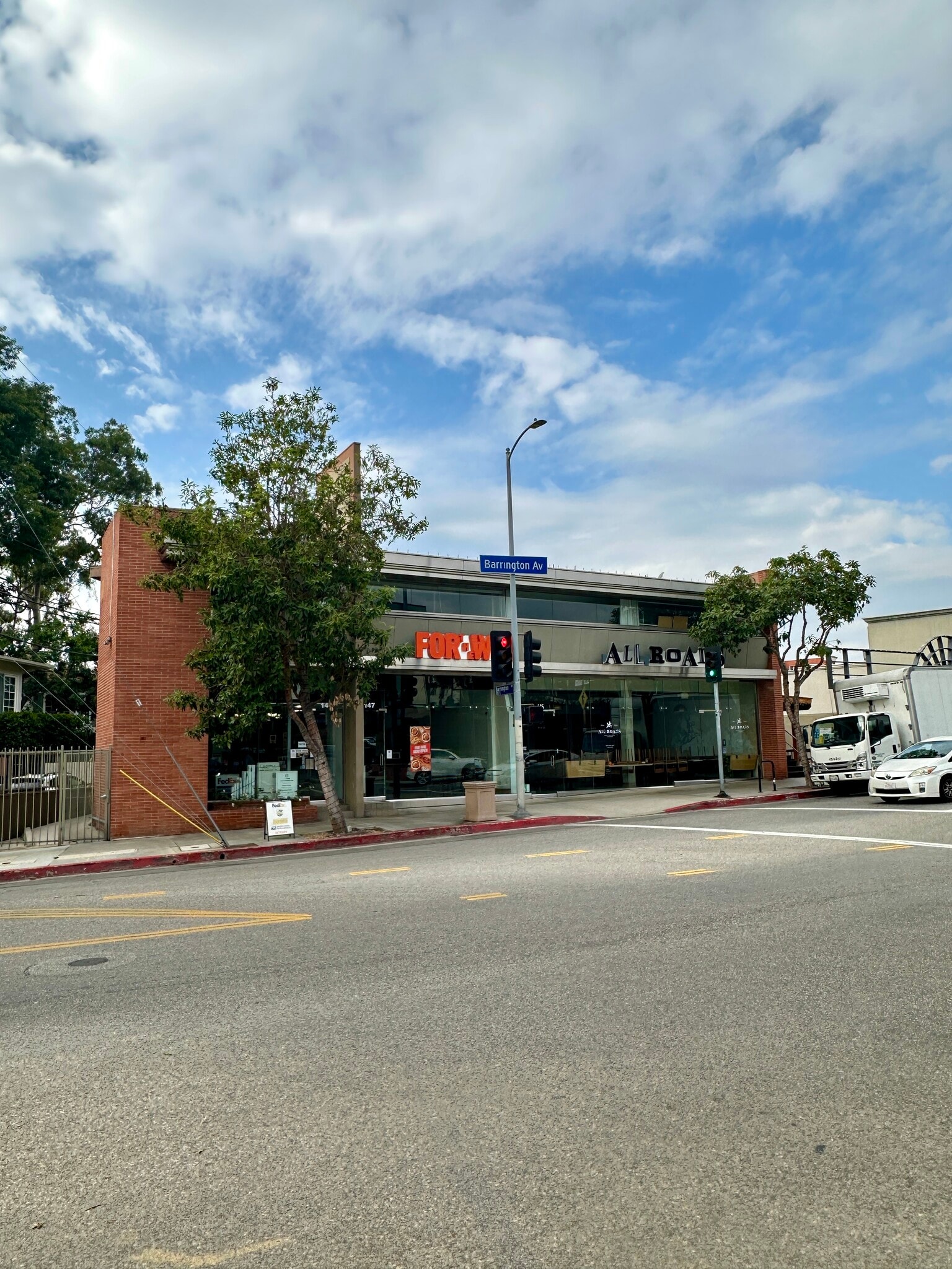 141-147 S Barrington Ave, Los Angeles, CA for lease Interior Photo- Image 1 of 1
