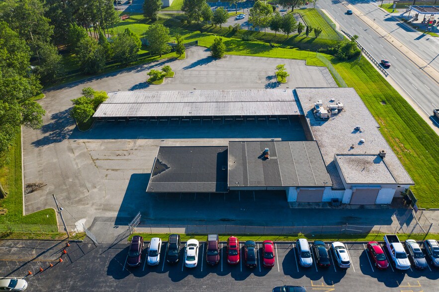 3906 Kirkwood Hwy, Wilmington, DE à louer - Photo du bâtiment - Image 2 de 10