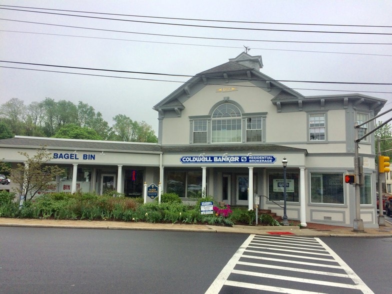 39 Olcott Sq, Bernardsville, NJ for lease - Building Photo - Image 2 of 12