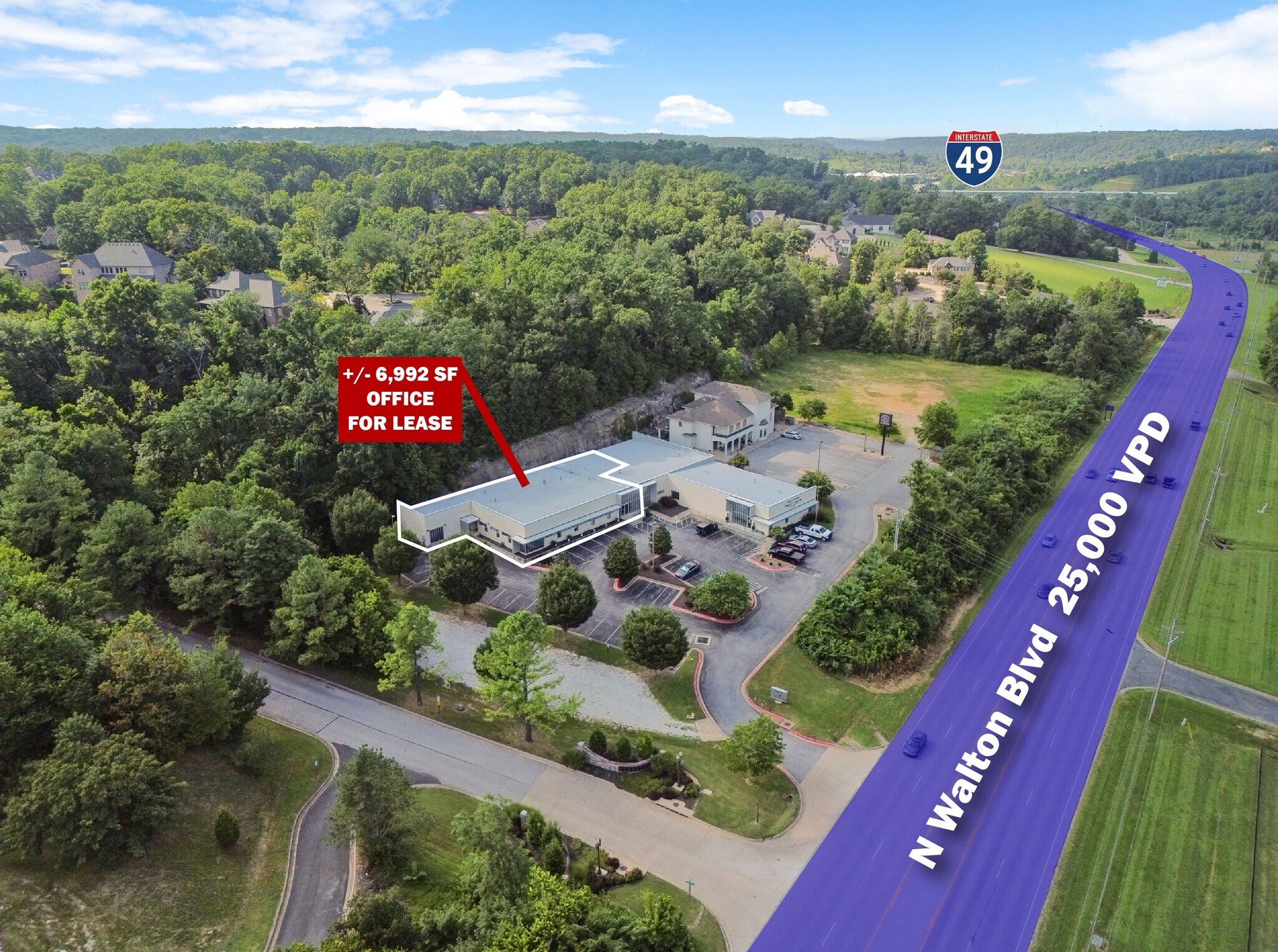 2601 N Walton Blvd, Bentonville, AR à louer Photo principale- Image 1 de 16