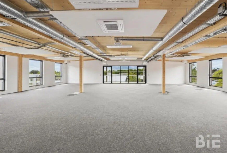 Office in Mérignac for lease - Interior Photo - Image 3 of 14