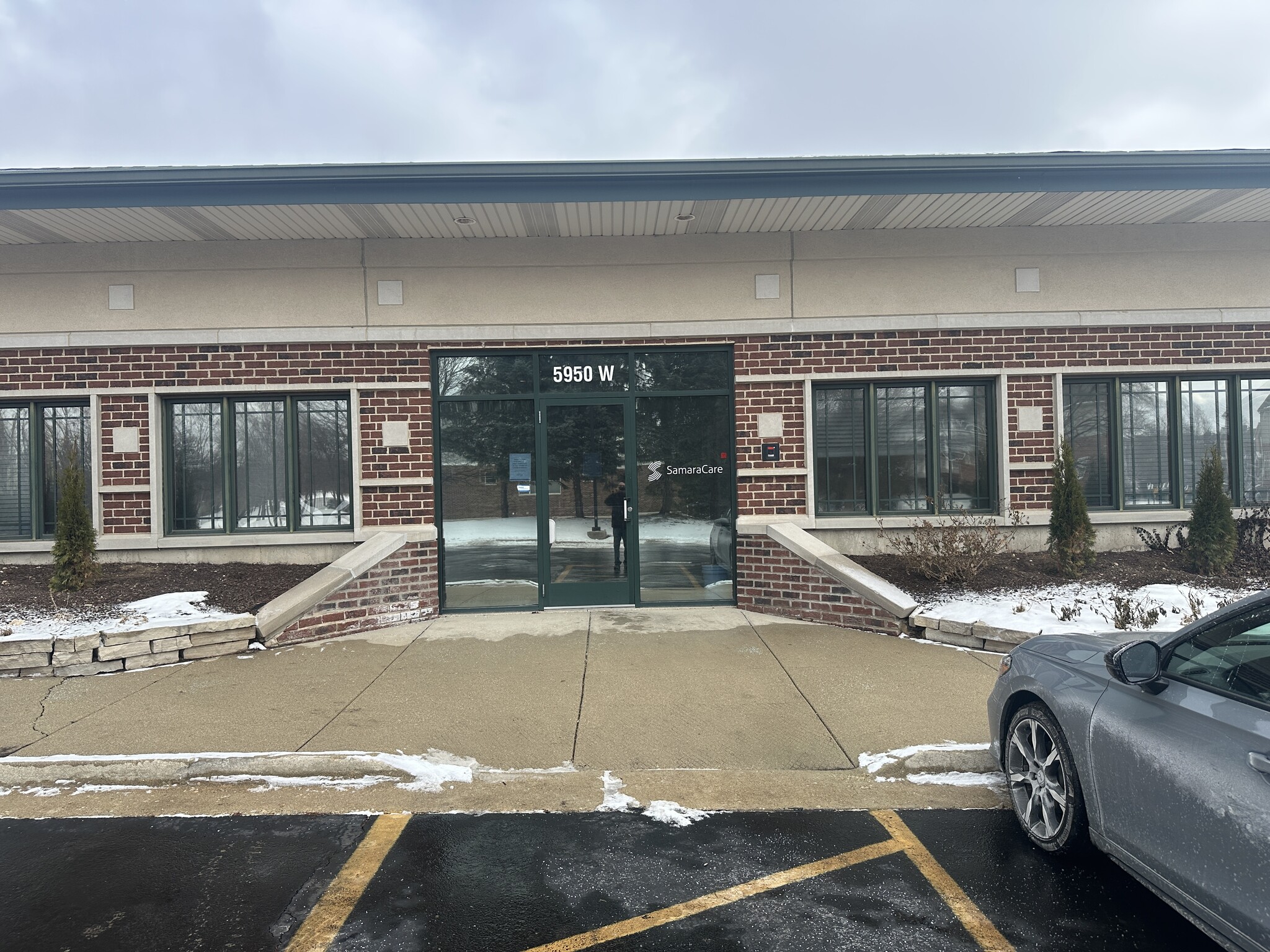 5950 Lincoln Ave, Lisle, IL for lease Building Photo- Image 1 of 23