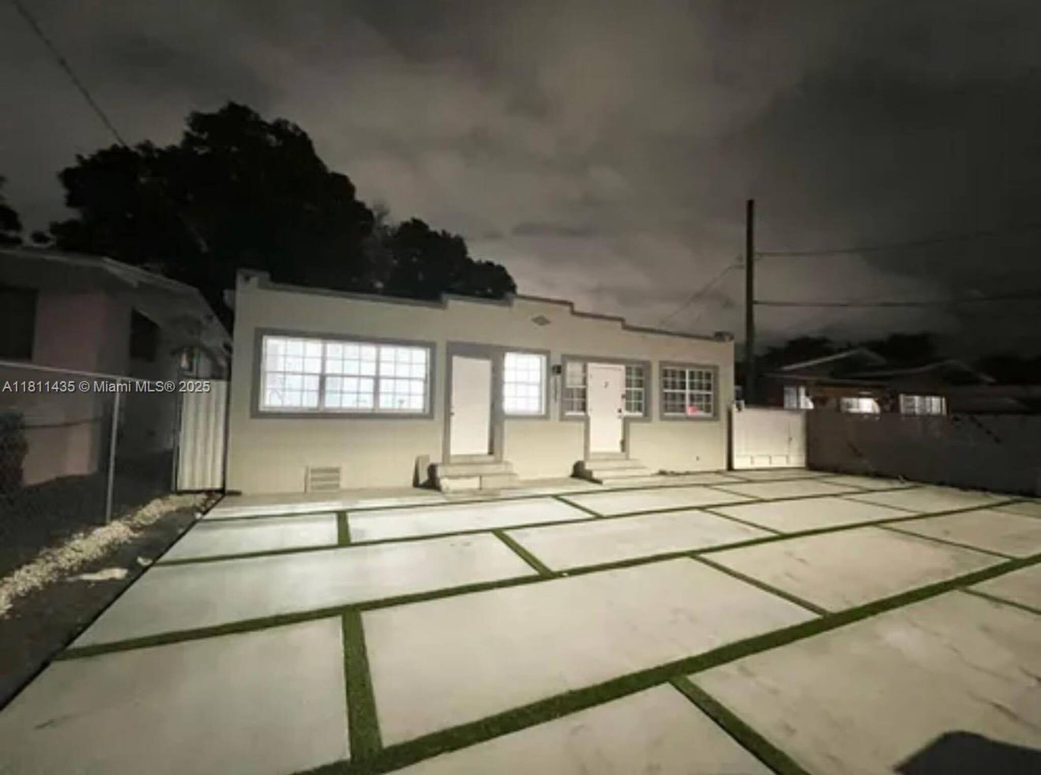 1237 NW 33rd Ave, Miami, FL à vendre Photo principale- Image 1 de 31