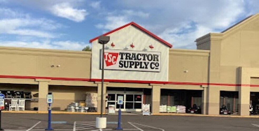 23250-23300 Lorain Rd, North Olmsted, OH à louer - Photo du bâtiment - Image 1 de 5