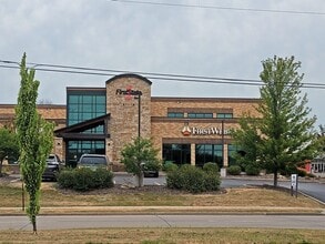 1700 N Central Ave, Marshfield, WI for lease Building Photo- Image 1 of 10