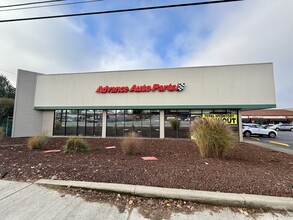 17401 SE McLoughlin Blvd, Milwaukie, OR for lease Building Photo- Image 1 of 9