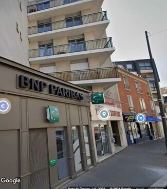 Plus de détails pour Multi-résidentiel à vendre
