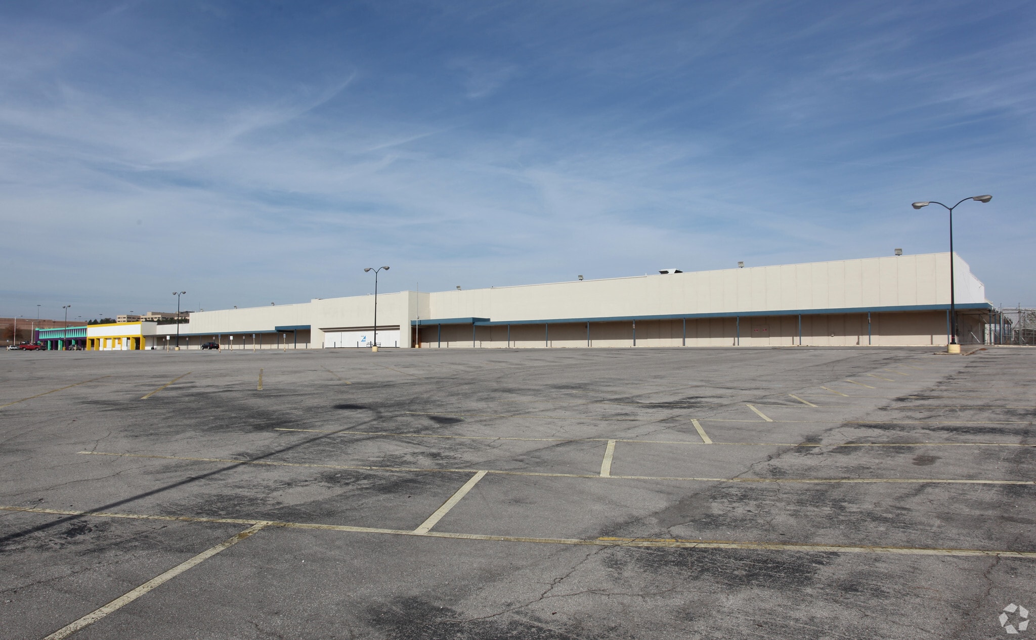 7100-7100 A Aaron Aronov Dr, Fairfield, AL for lease Primary Photo- Image 1 of 8