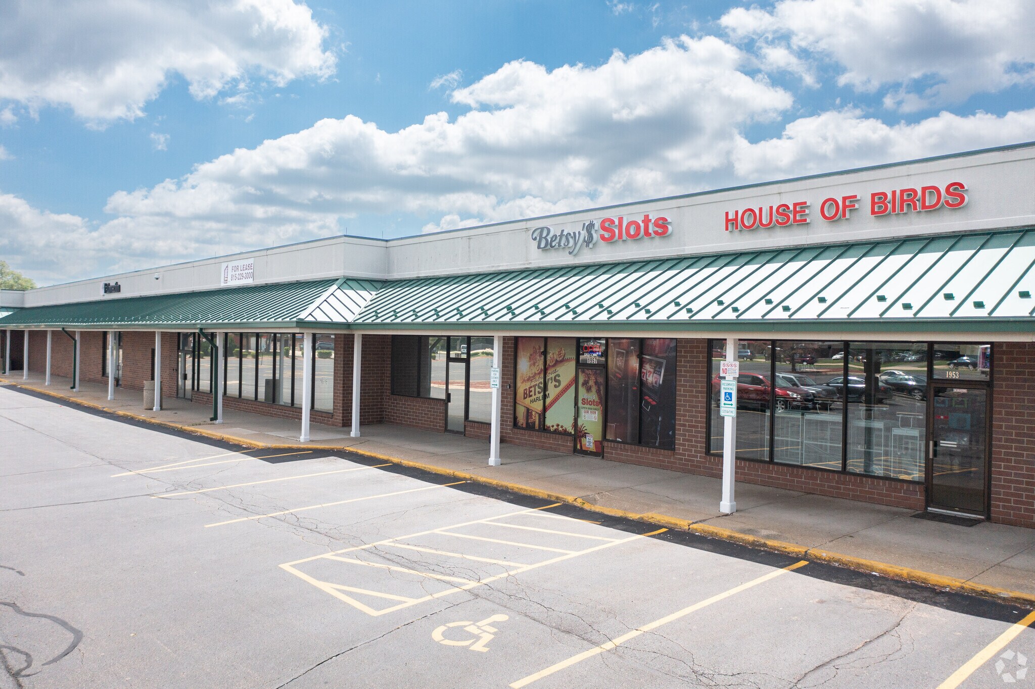 7911-7997 N Alpine Rd, Loves Park, IL for lease Primary Photo- Image 1 of 10