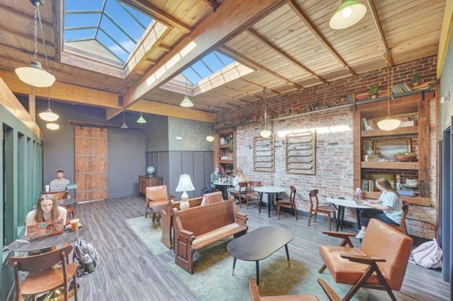 6128 Havelock Ave, Lincoln, NE à vendre - Photo intérieure - Image 3 de 8