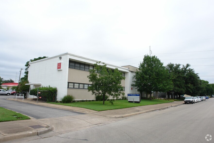 508 Adams St, Fort Worth, TX à louer - Photo du bâtiment - Image 3 de 5