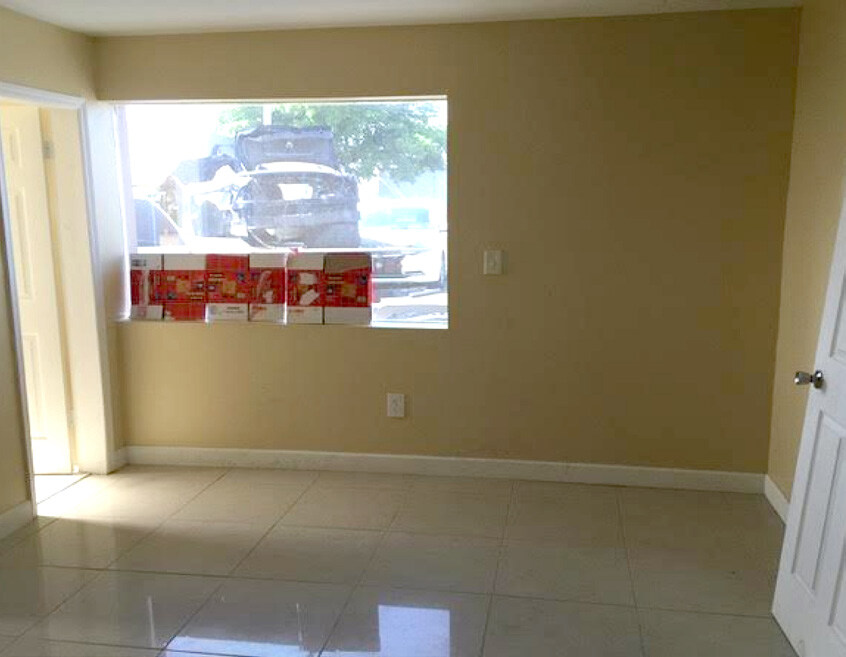 1800-1812 SW 7th Ave, Pompano Beach, FL 33060 - Unit 1800 -  - Interior Photo - Image 1 of 6