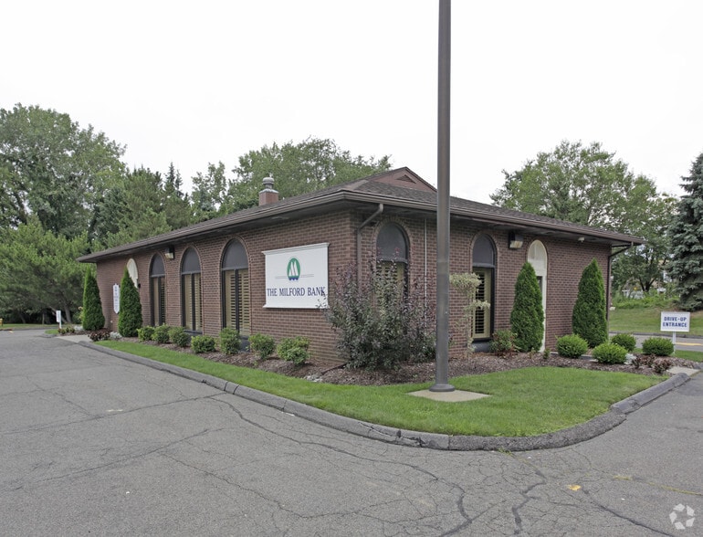 1367-1391 New Haven Ave, Milford, CT for lease - Primary Photo - Image 3 of 5