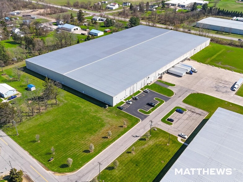 305 Westlake Dr, Ashland, OH for lease - Building Photo - Image 2 of 4