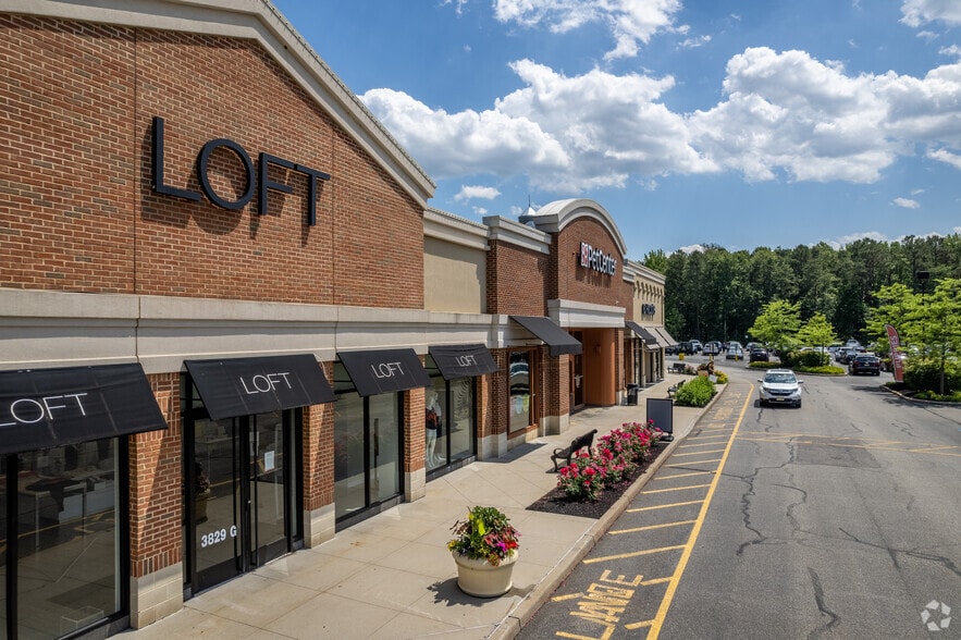 Route 9 & Route 18, Old Bridge, NJ à louer - Photo du bâtiment - Image 3 de 8