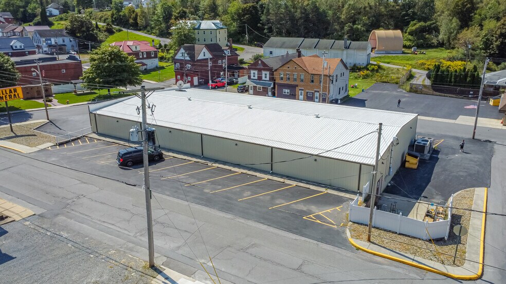 616 Main St, Gallitzin, PA à vendre - Photo du bâtiment - Image 2 de 9
