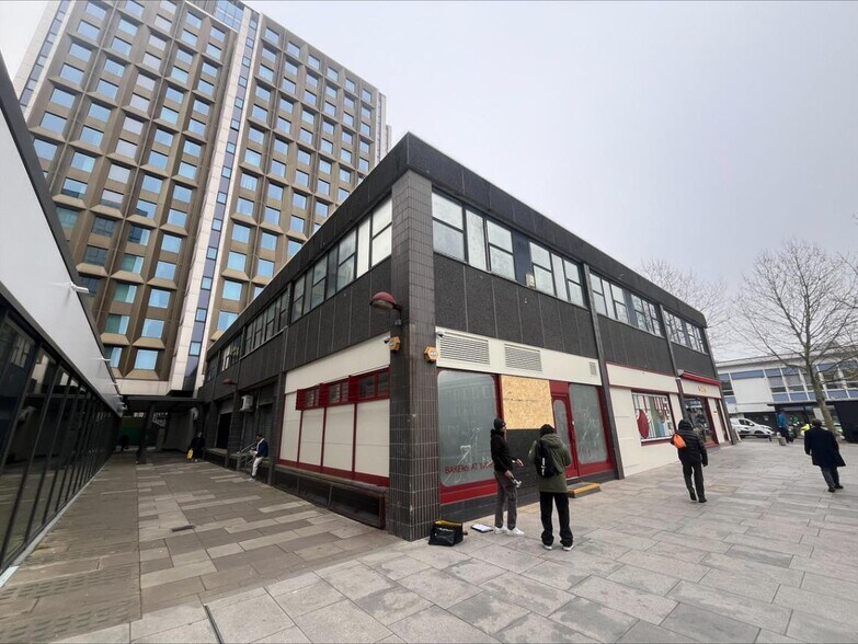 4-12 Junction Rd, Londres à louer - Photo du bâtiment - Image 2 de 3