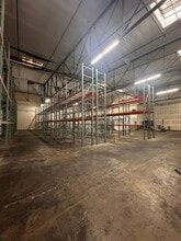 4851 S Alameda St, Los Angeles, CA for lease Interior Photo- Image 2 of 8