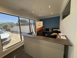 64 Hammond Ave, East Wagga Wagga à louer Photo intérieure- Image 2 de 7