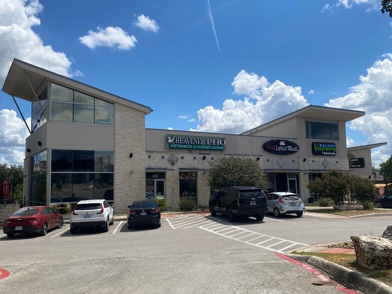 19186 Huebner Rd, San Antonio, TX for lease - Building Photo - Image 3 of 8