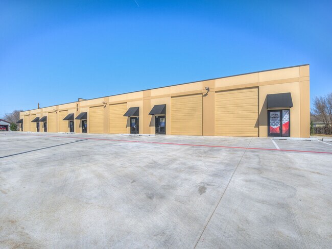 Plus de détails pour 839 SW 19th St, Moore, OK - Industriel à louer