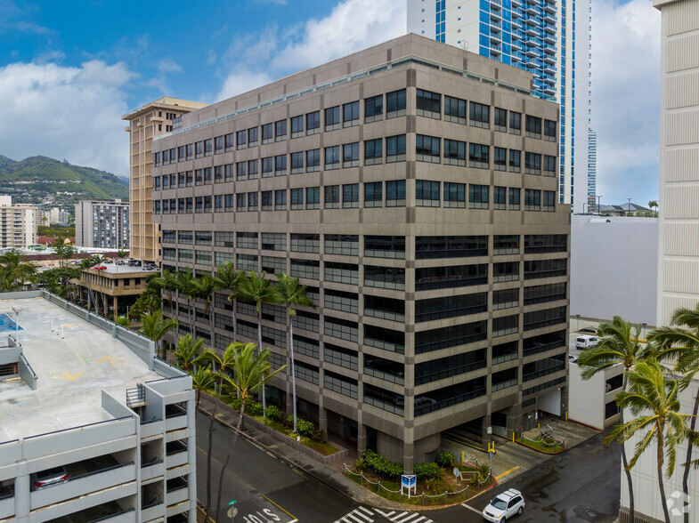 1601 Kapiolani Blvd, Honolulu, HI à louer - Photo du b timent - Image 3 de 8