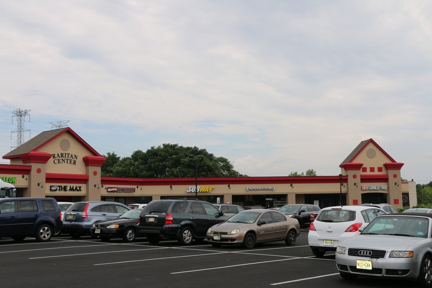 426-521 Raritan St, Sayreville, NJ for lease - Building Photo - Image 3 of 5