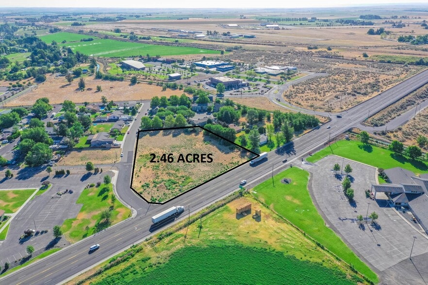 810 Evelyn Avenue, Hermiston, OR for sale - Building Photo - Image 2 of 5