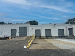 2 Amboy Ave, Woodbridge, NJ for lease Building Photo- Image 2 of 7
