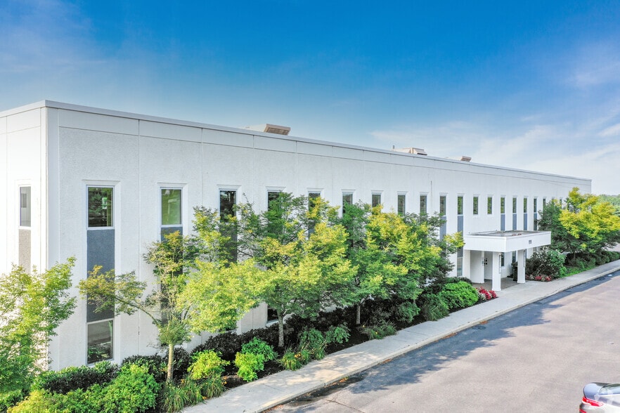 111 Woodcrest Rd, Cherry Hill, NJ for lease - Building Photo - Image 3 of 4
