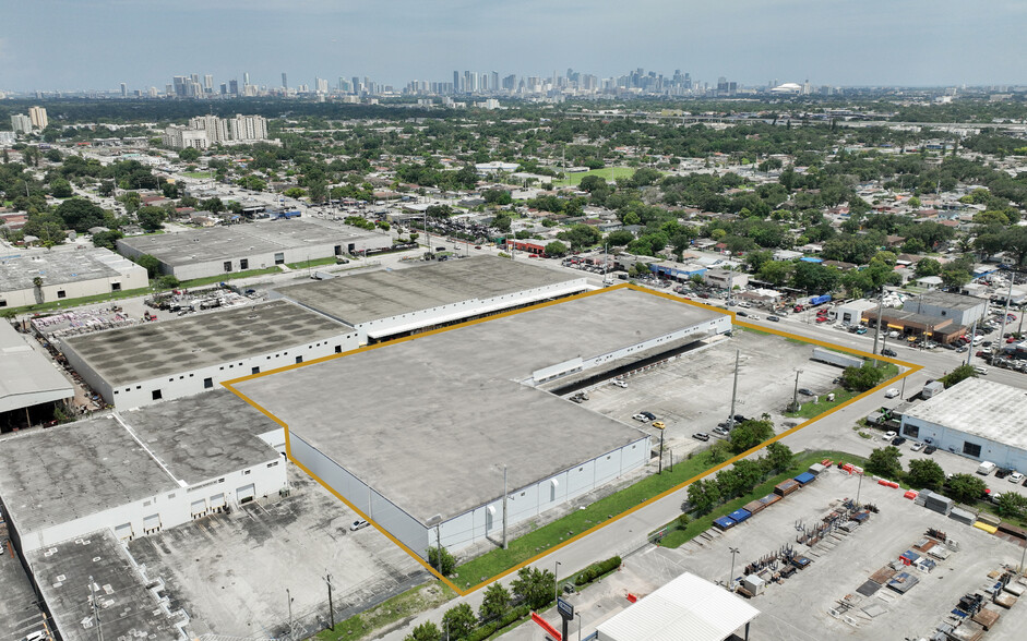 3455 NW 54th St, Miami, FL for lease - Building Photo - Image 3 of 4