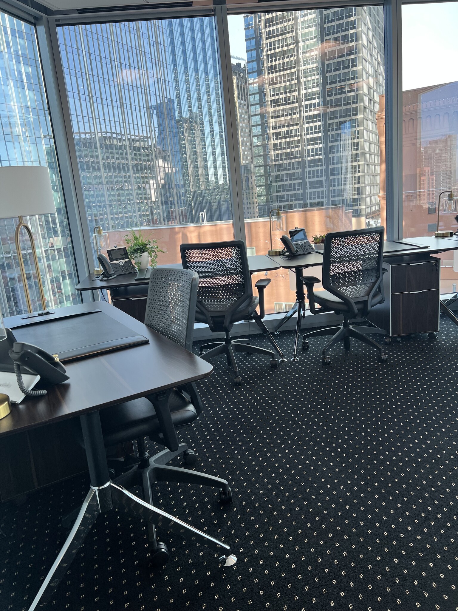 444 W Lake St, Chicago, IL for lease Building Photo- Image 1 of 3