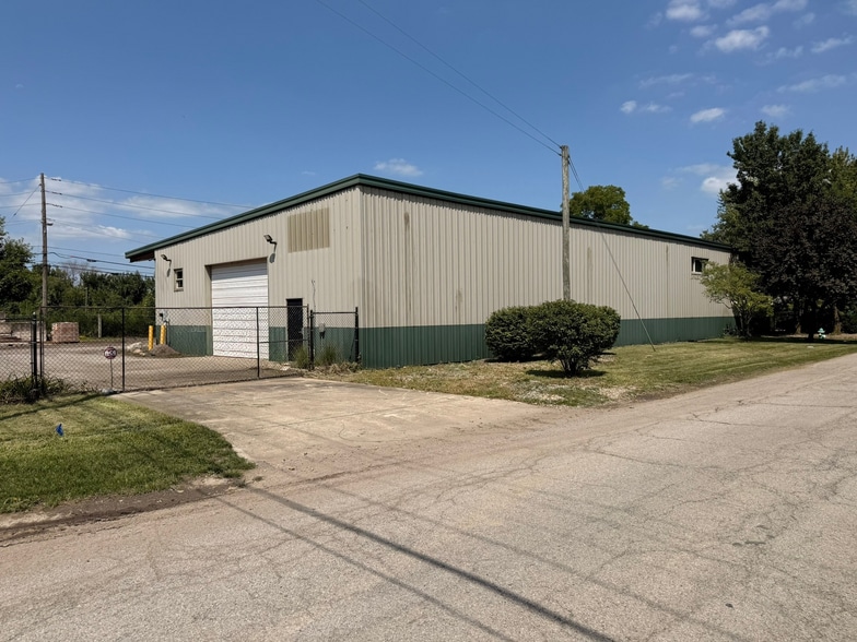 3810 N Kercheval Dr, Indianapolis, IN for sale - Building Photo - Image 1 of 16